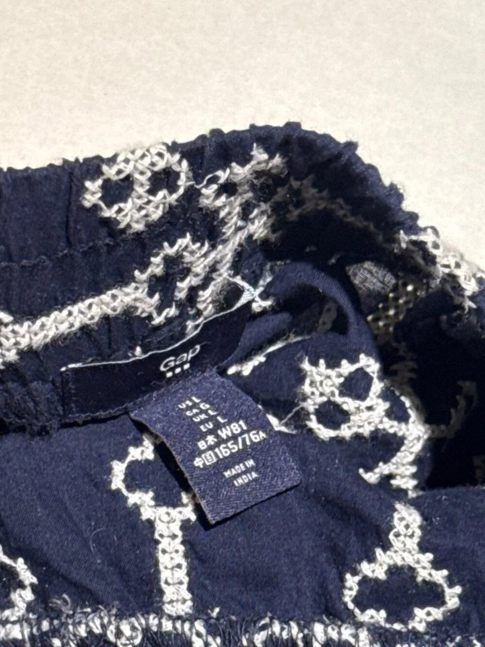 Gap factory womens L Large mini short Skirt navy white tapestry embroidery EUC
